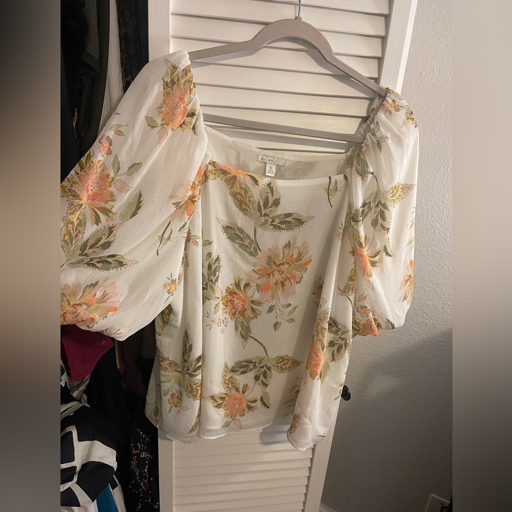 Square neck top